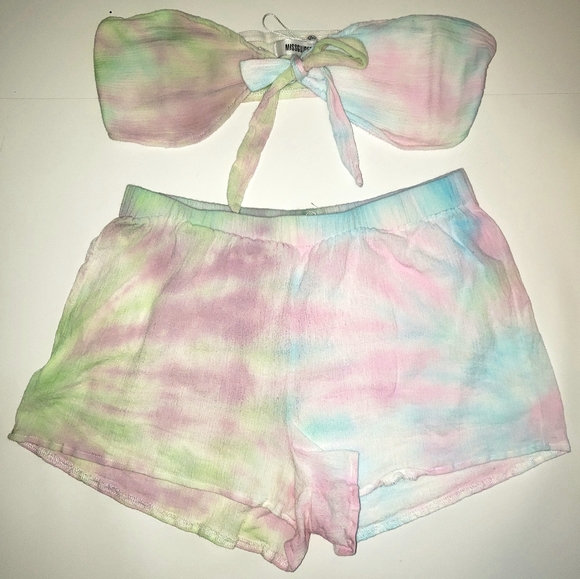 Tie dyed bandeau top and short set - Picture 6 of 7